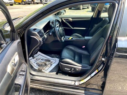 Used 2014 Lexus CT 200h image 8