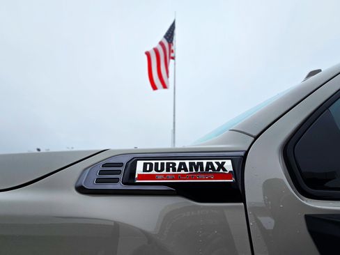 New 2026 GMC Sierra 2500 AT4 w/ AT4 Premium Plus Package image 33