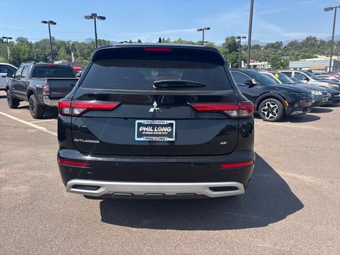 Used 2022 Mitsubishi Outlander SE FWD image 6