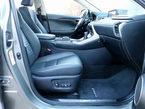 Used 2018 Lexus NX 300 FWD image 32