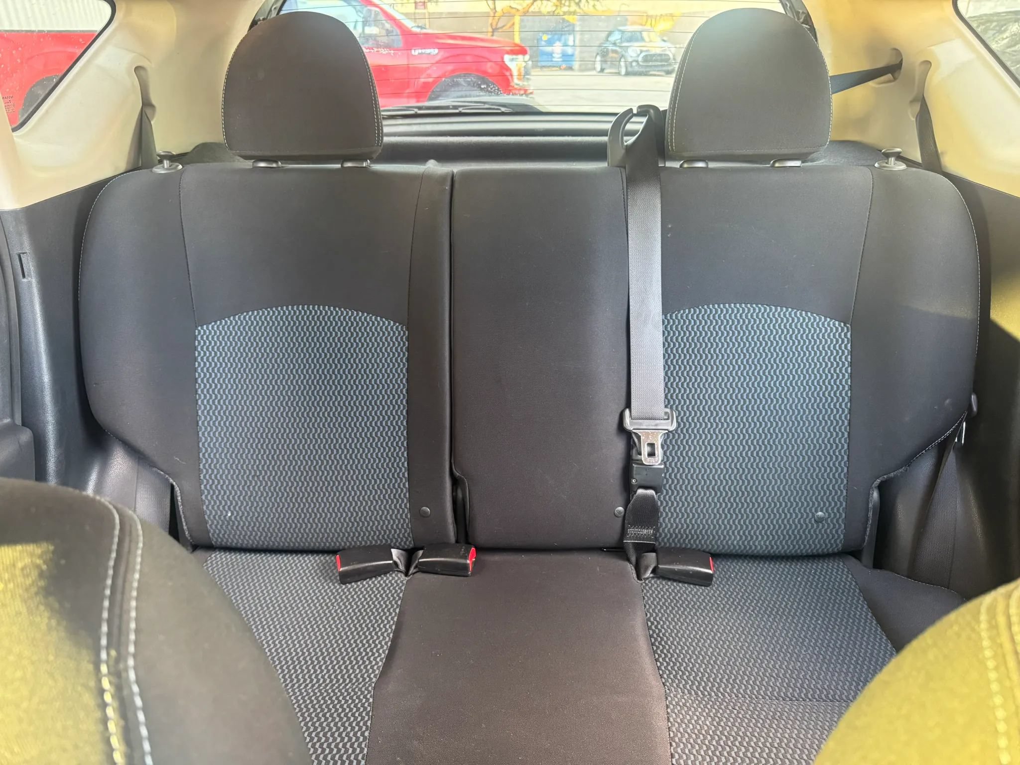 Used 2018 Nissan Versa Note SV FWD image 18
