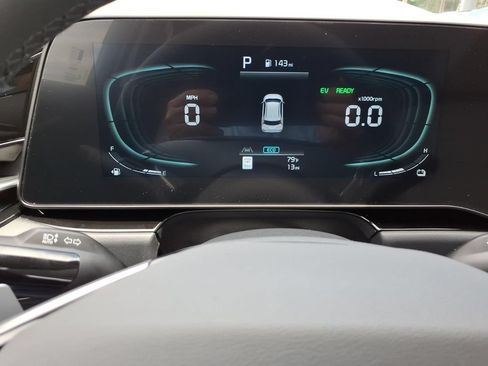 New 2026 Kia Niro EX FWD image 22