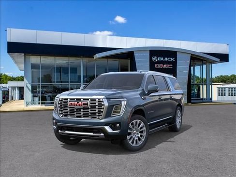 New 2026 GMC Yukon XL Denali w/ Denali Reserve Package AWD/4WD image 8