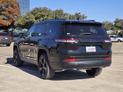 New 2025 Jeep Grand Cherokee L Limited w/ Black Appearance Package image 6