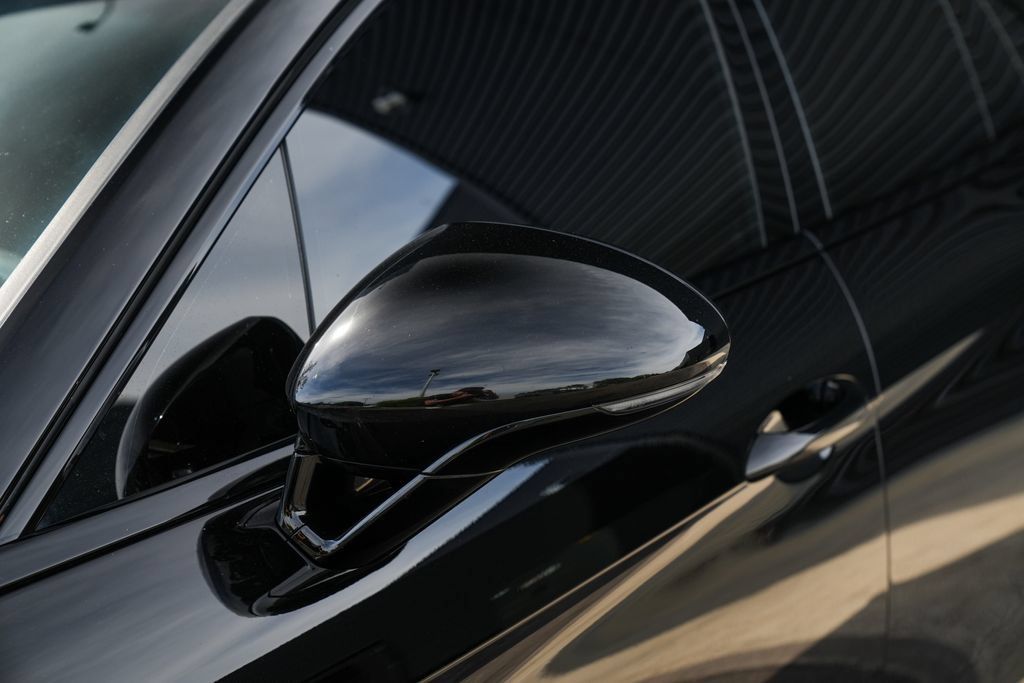 Certified 2018 Porsche Panamera Turbo AWD/4WD image 8
