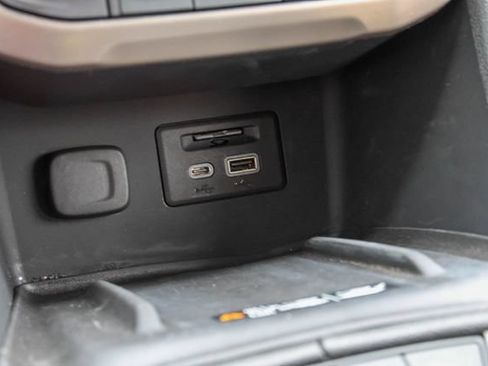 Used 2023 GMC Acadia Denali w/ Denali Technology Package FWD image 25