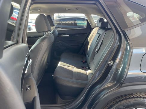 Used 2025 Kia Seltos S image 24