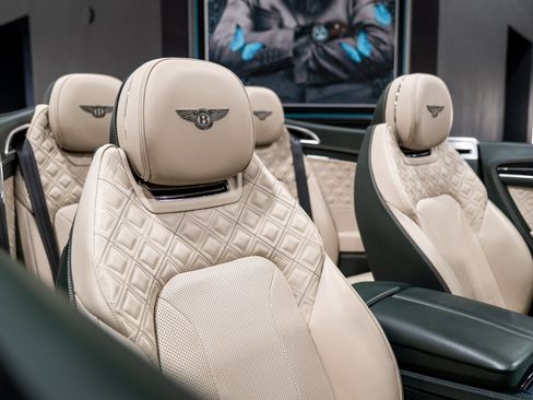 Used 2020 Bentley Continental GT V8 image 23