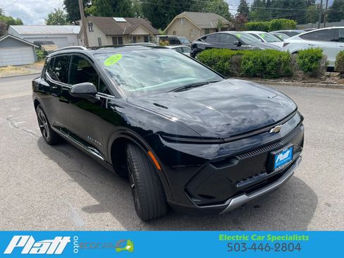 Used 2024 Chevrolet Equinox EV LT FWD image 18