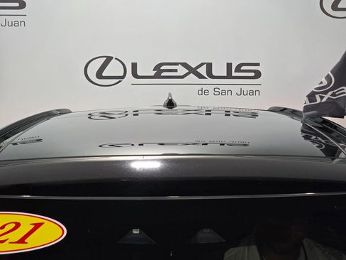 Used 2021 Land Rover Range Rover Velar R-Dynamic S image 7