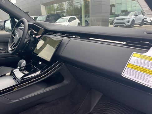 New 2026 Land Rover Range Rover Sport Dynamic SE AWD/4WD image 20