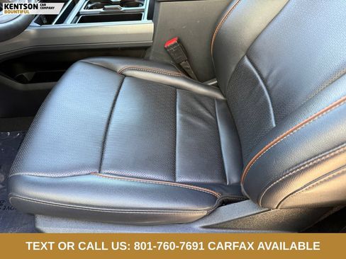 Used 2025 Ford F350 Lariat w/ Black Appearance Package AWD/4WD image 32