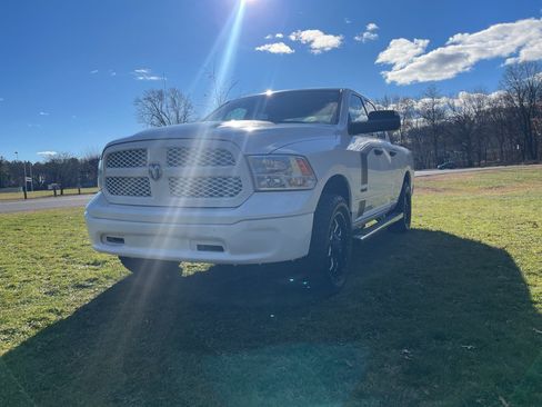 Used 2019 RAM 1500 Tradesman w/ Popular Equipment Group AWD/4WD image 13