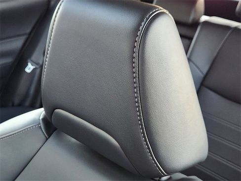 Used 2024 Toyota RAV4 XLE Premium image 11