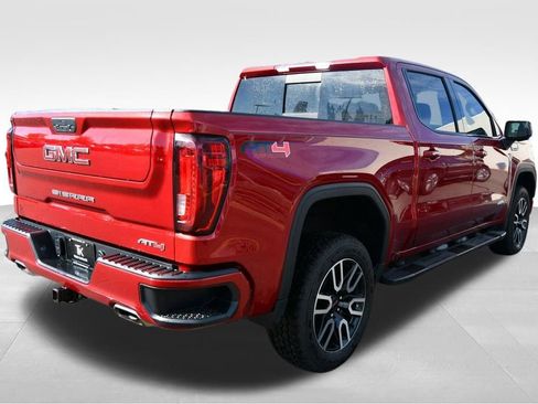 Used 2021 GMC Sierra 1500 AT4 w/ AT4 Preferred Package AWD/4WD image 8