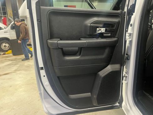 Used 2021 RAM 1500 Classic Warlock w/ Electronics Group image 35