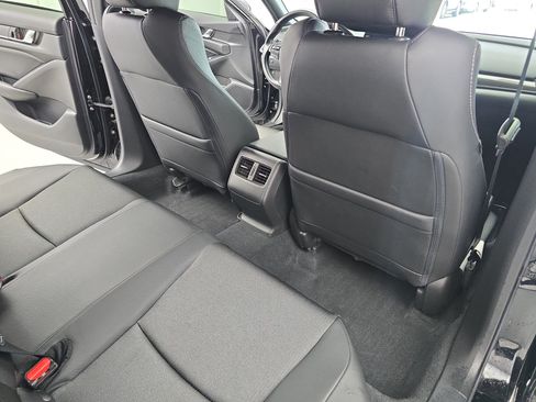 Used 2020 Honda Accord Sport image 11