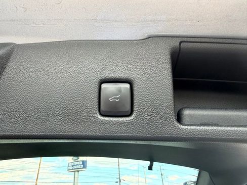 Used 2024 Ford Escape ST-Line w/ Tech Pack #1 AWD/4WD image 7