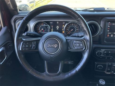 Used 2021 Jeep Gladiator Willys image 11