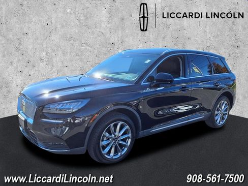 Used 2022 Lincoln Corsair AWD w/ Premium Package image 4