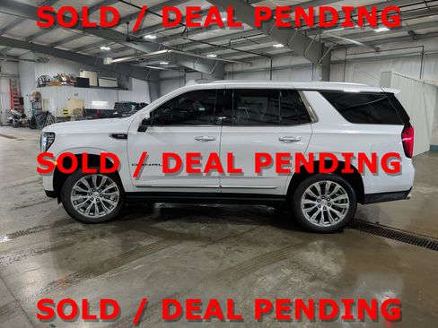 Used 2023 GMC Yukon Denali w/ Max Trailering Package image 5