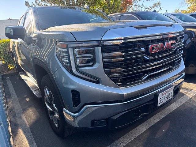 Used 2025 GMC Sierra 1500 SLT w/ SLT Premium Package AWD/4WD image 1