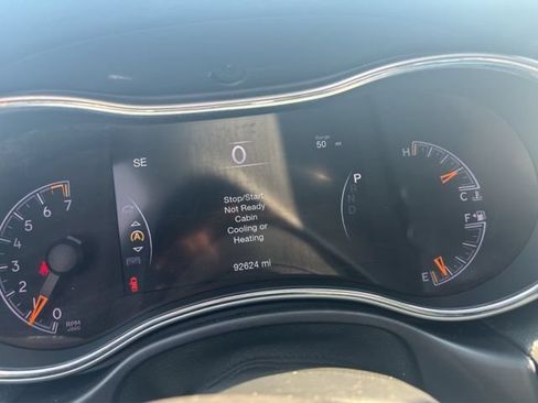 Used 2017 Jeep Grand Cherokee Altitude AWD/4WD image 25