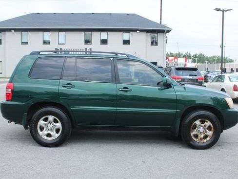 Used 2001 Toyota Highlander 2WD w/ Quick-Order Pkg image 6