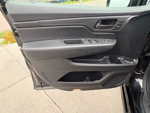 Used 2025 Honda Odyssey Sport-L image 10