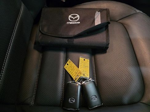 Used 2024 MAZDA CX-5 AWD 2.5 S w/ Premium Package image 9