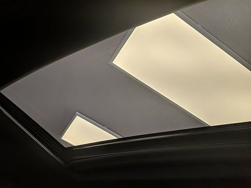 Used 2024 GMC Sierra 2500 AT4 w/ Technology Package image 30