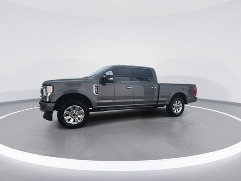 Used 2022 Ford F250 Platinum image 4