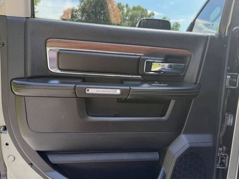 Used 2013 RAM 3500 Laramie AWD/4WD image 19