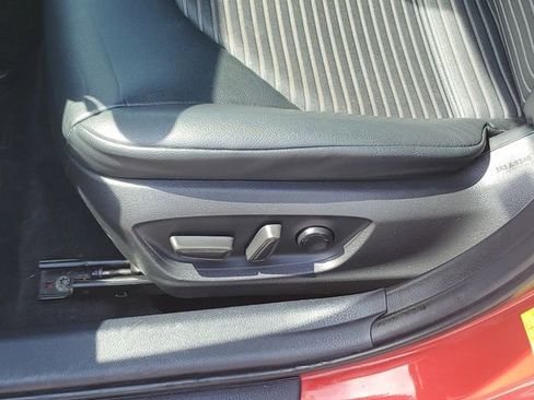 Used 2021 Toyota Camry SE FWD image 27