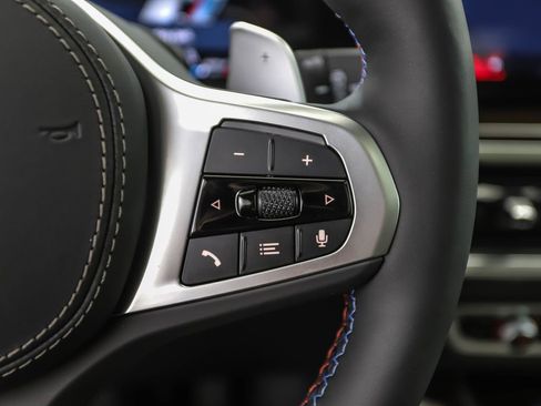 New 2026 BMW X5 M60i image 13