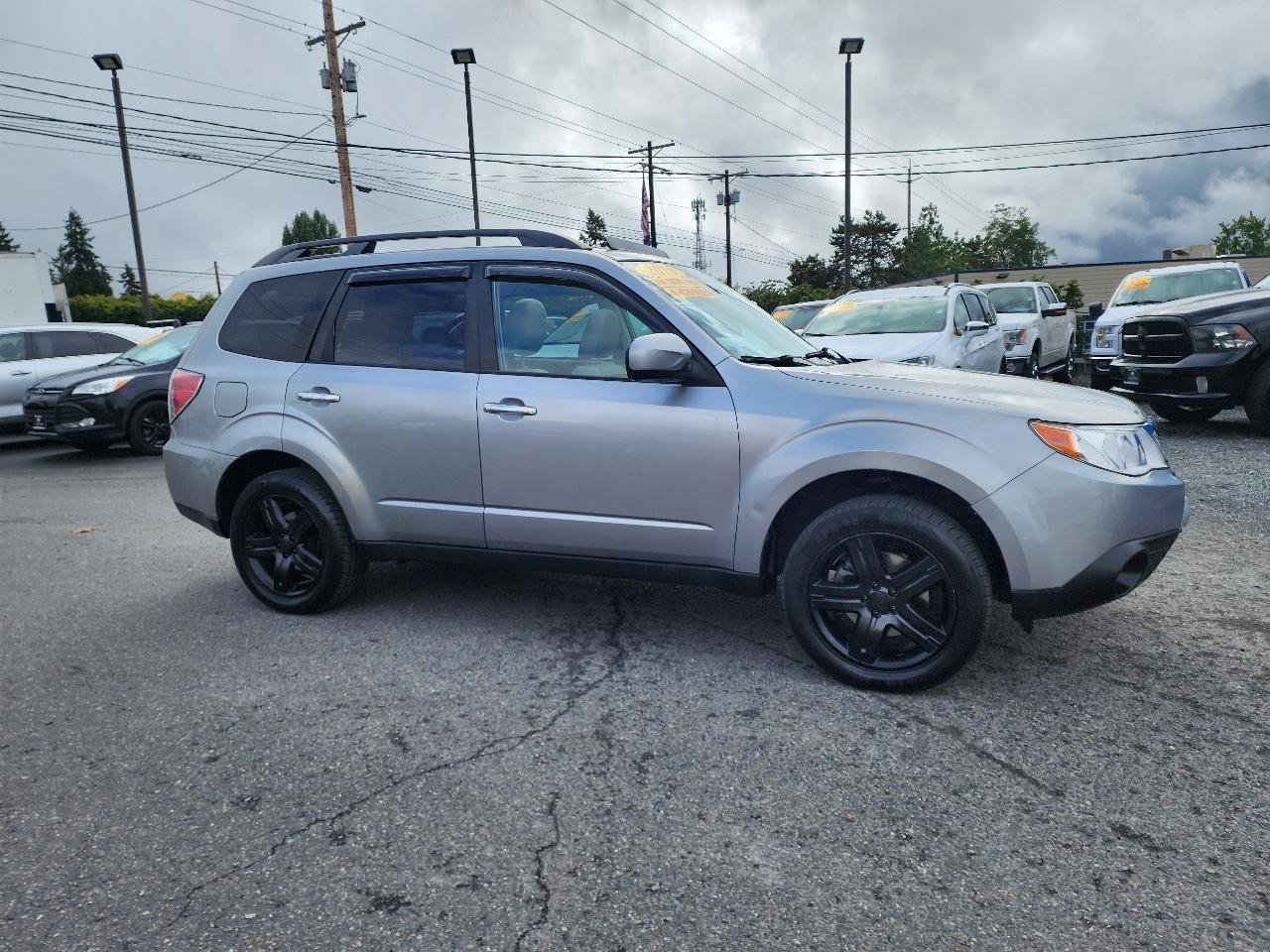 Used 2010 Subaru Forester 2.5X Premium w/ Popular Equipment Group 5B AWD/4WD image 4