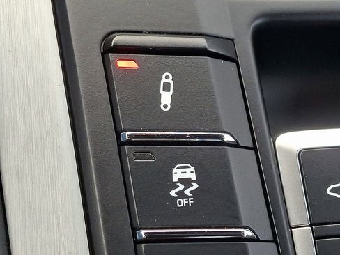 Used 2017 Porsche 911 Carrera S image 23