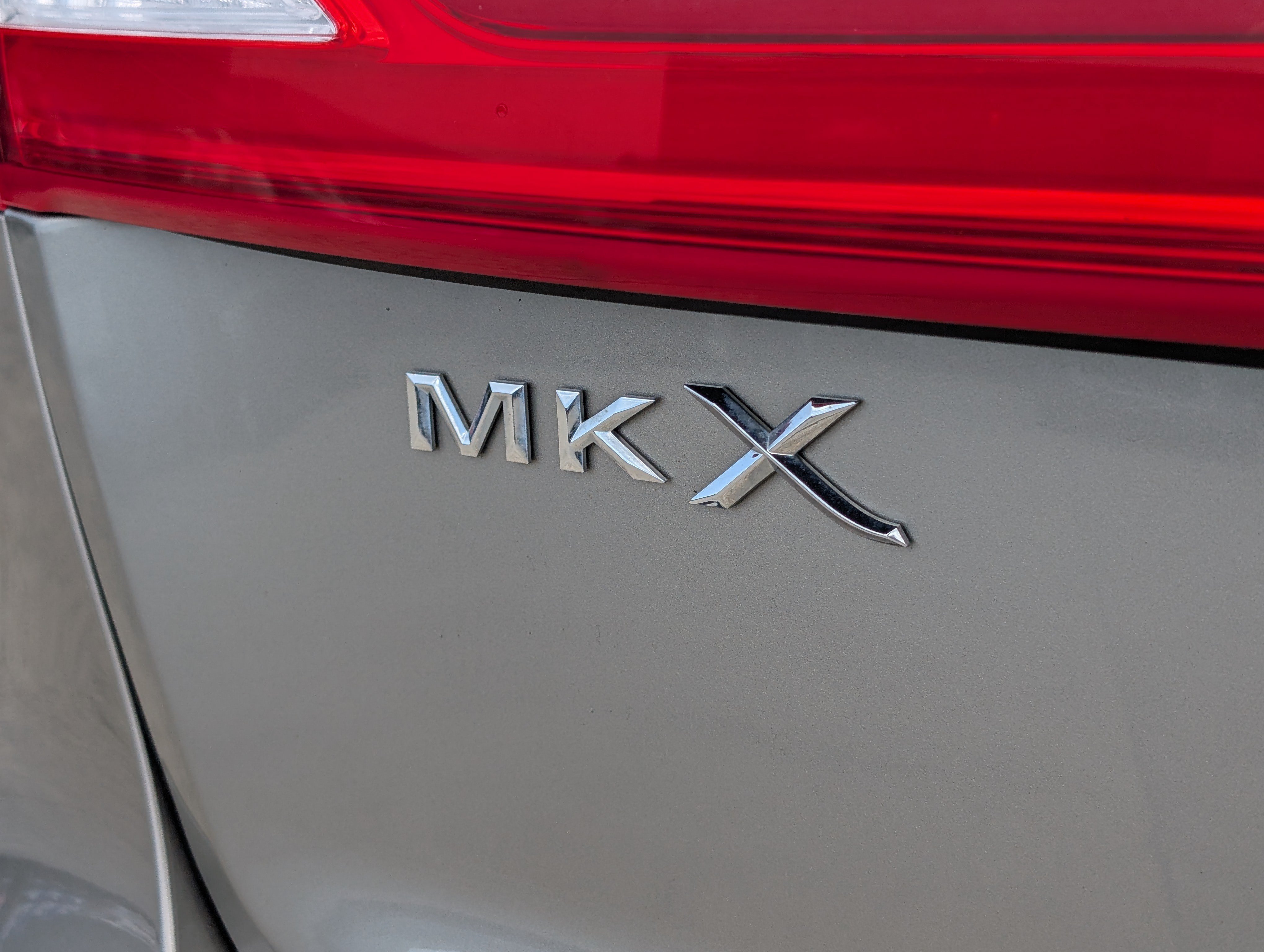 Used 2016 Lincoln MKX Reserve w/ Climate Package FWD image 29