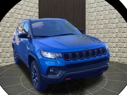 Used 2025 Jeep Compass Trailhawk w/ Trailhawk Convenience Group