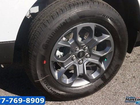 New 2026 Ford Maverick XLT FWD image 7