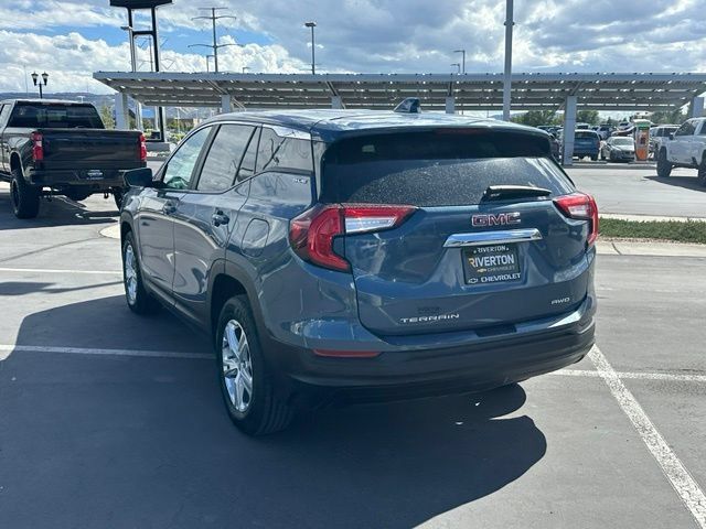 Certified 2024 GMC Terrain SLE AWD/4WD image 4