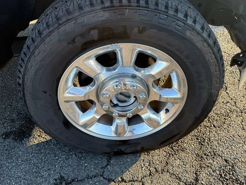 Used 2016 Ford F250 Lariat w/ Lariat Ultimate Package AWD/4WD image 12