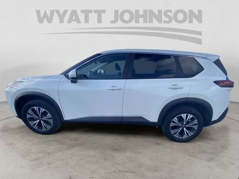 Used 2023 Nissan Rogue SV AWD/4WD image 4