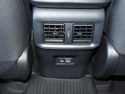 Used 2025 Toyota RAV4 SE image 14