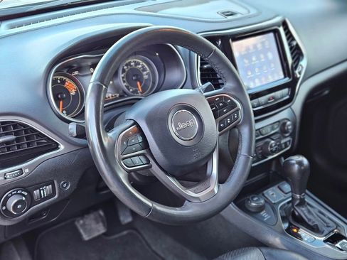 Used 2021 Jeep Cherokee Limited image 15