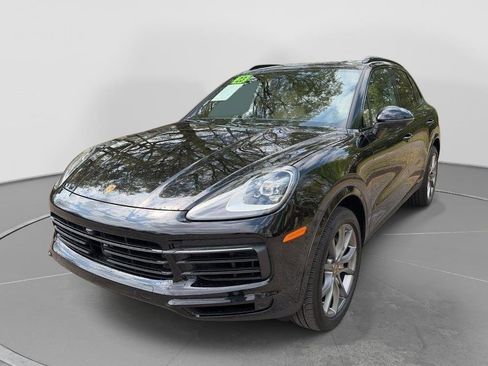 Used 2023 Porsche Cayenne Platinum Edition AWD/4WD image 1