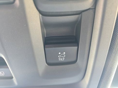 Used 2024 Chevrolet Tahoe Premier w/ Premium Package image 47