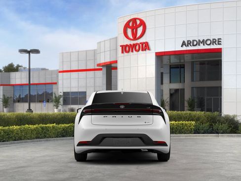 New 2026 Toyota Prius LE FWD image 8