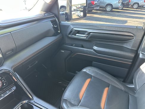 Used 2024 GMC Sierra 2500 AT4 w/ AT4 Premium Plus Package image 24