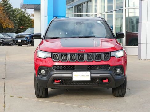 Used 2024 Jeep Compass Trailhawk image 7